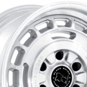 ブラックライノ　ヴァガボンド BR600　グロスシルバー/マシンドフェース