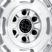 ブラックライノ　ヴァガボンド BR600　グロスシルバー/マシンドフェース